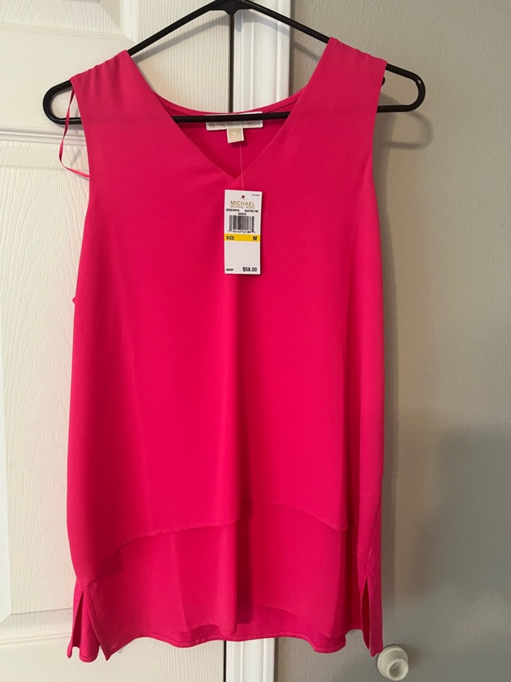 NWT Micheal kors Bright Fuchsia Sleeveless V-Neck Blouse